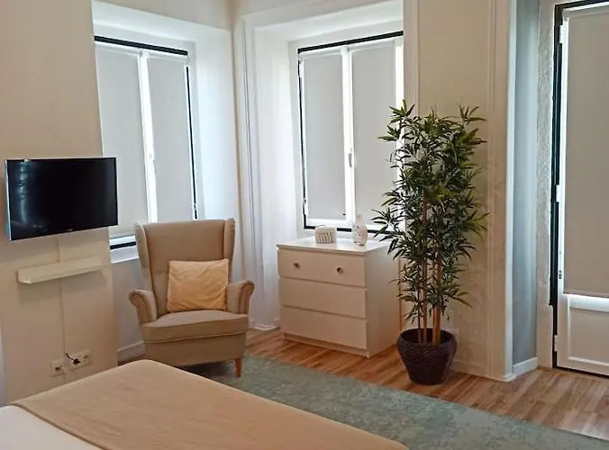 N2 Center Romance Exterior Maintenance To Be Completed By Mid-march Apartamento