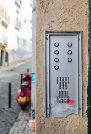 Romance In The Old Town 2 *